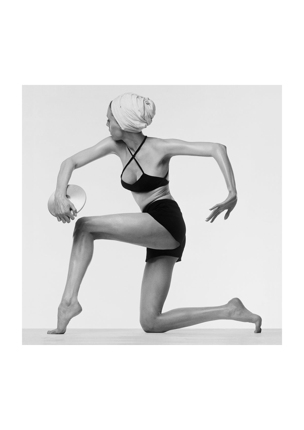 JJ – Vogue Swimsuits, Discus