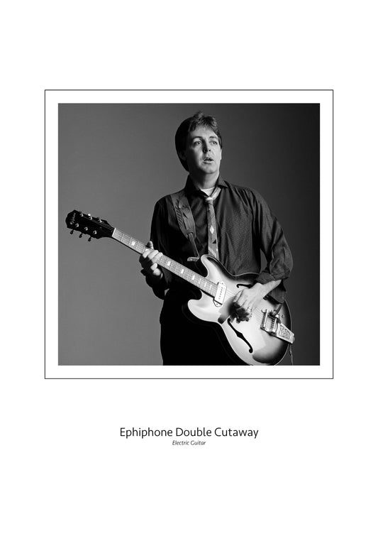 Paul McCartney with his Epiphone Double Cutaway Fine Arte Print