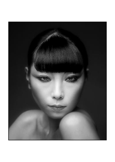 Sayoko Yamaguchi – Black & White